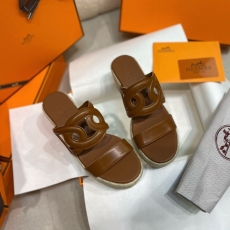 Hermes Slippers